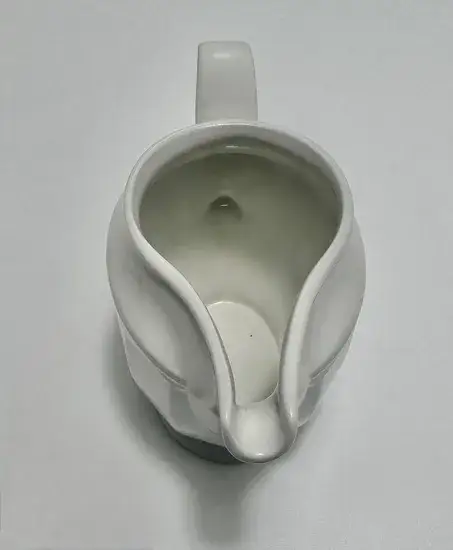 כד חלב קטן חרס אנגלי לבן