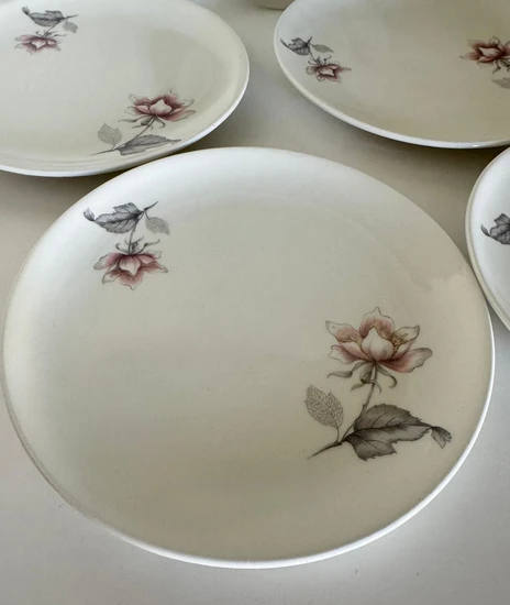 צלחת עוגה - "פלקרמיקה" קרמיקה ישראלית