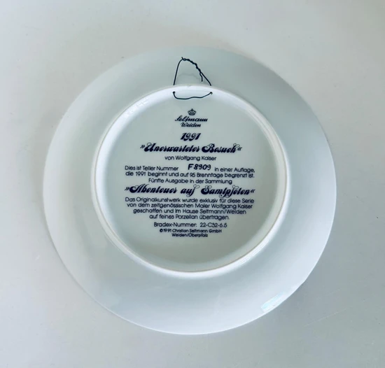 צלחת אספנות לתליה