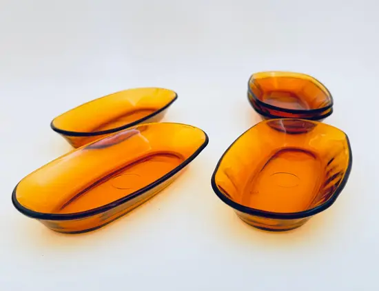 צלוחיות אובליות זכוכית בצבע ענבר DURALEX