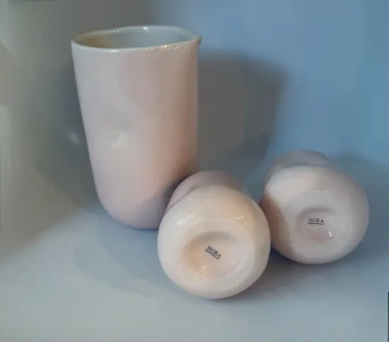 קנקן + 2 כוסות מקרמיקה עבודת יד בצבע ורוד בייבי