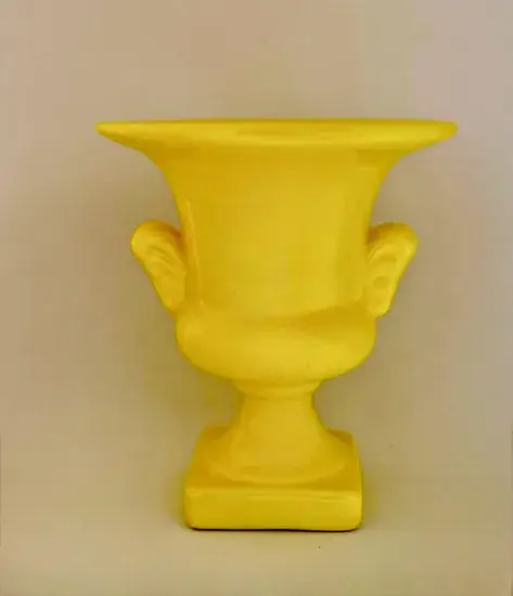 ואזה קטנה מקרמיקה - עבודת יד בצבע תכלת