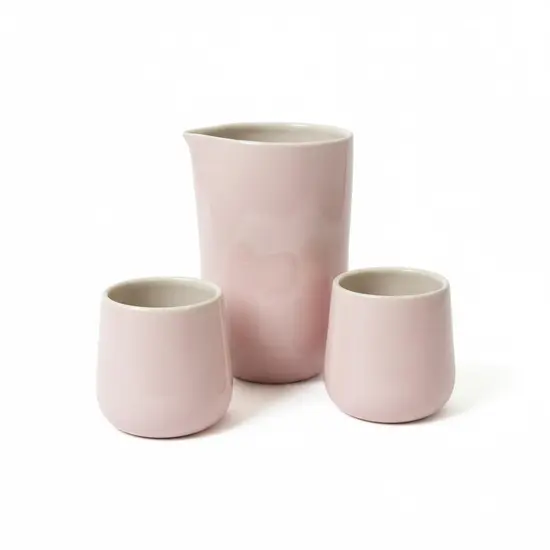 קנקן + 2 כוסות מקרמיקה עבודת יד בצבע ורוד בייבי