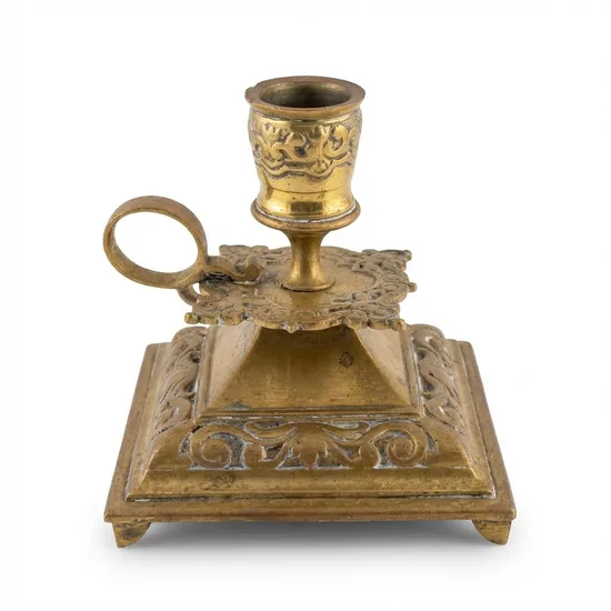 פמוט בודד מפליז