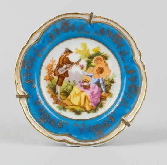 צלחת קטנטנה מפורצלן קוטר8 ס"מ