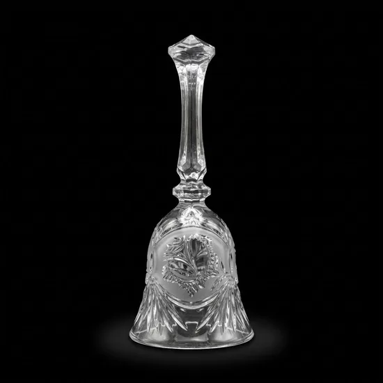 פעמון קריסטל מפואר עם חריטה עדינה