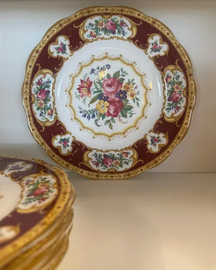 צלחת מנה ראשונה ROYAL ALBERT מפורצלן