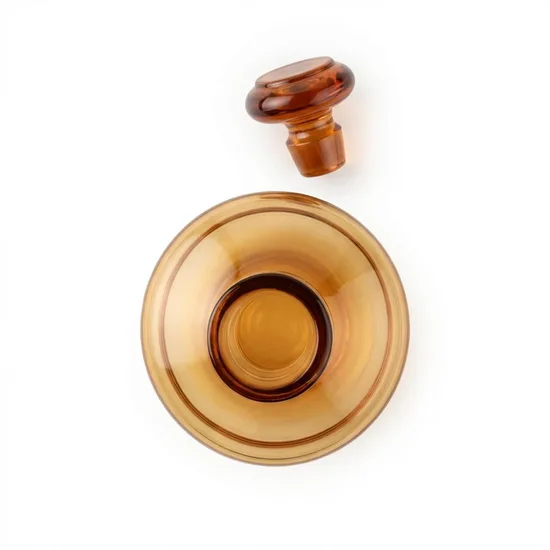 בקבוק קריסטל בצבע ענבר