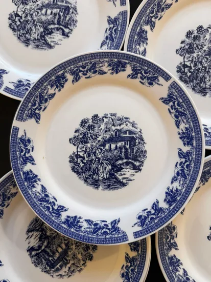 צלחת עוגה מפורצלן קוטר 17.5 ס"מ